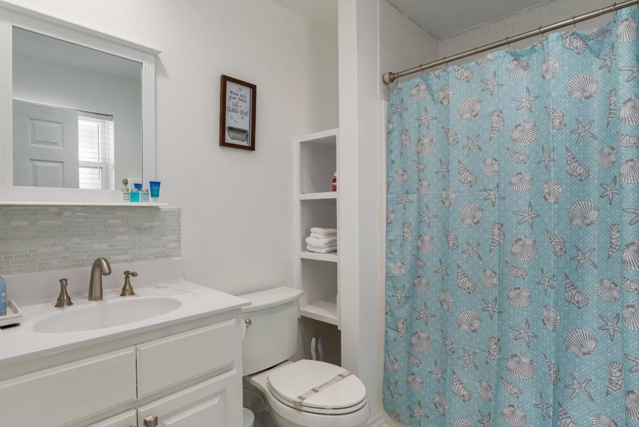 Strand Castle - Gulf Front! An Ideal Layout With Game Room, Small Private Pool, And Roof Top Crow'S Nest! Home Dauphin Island Extérieur photo
