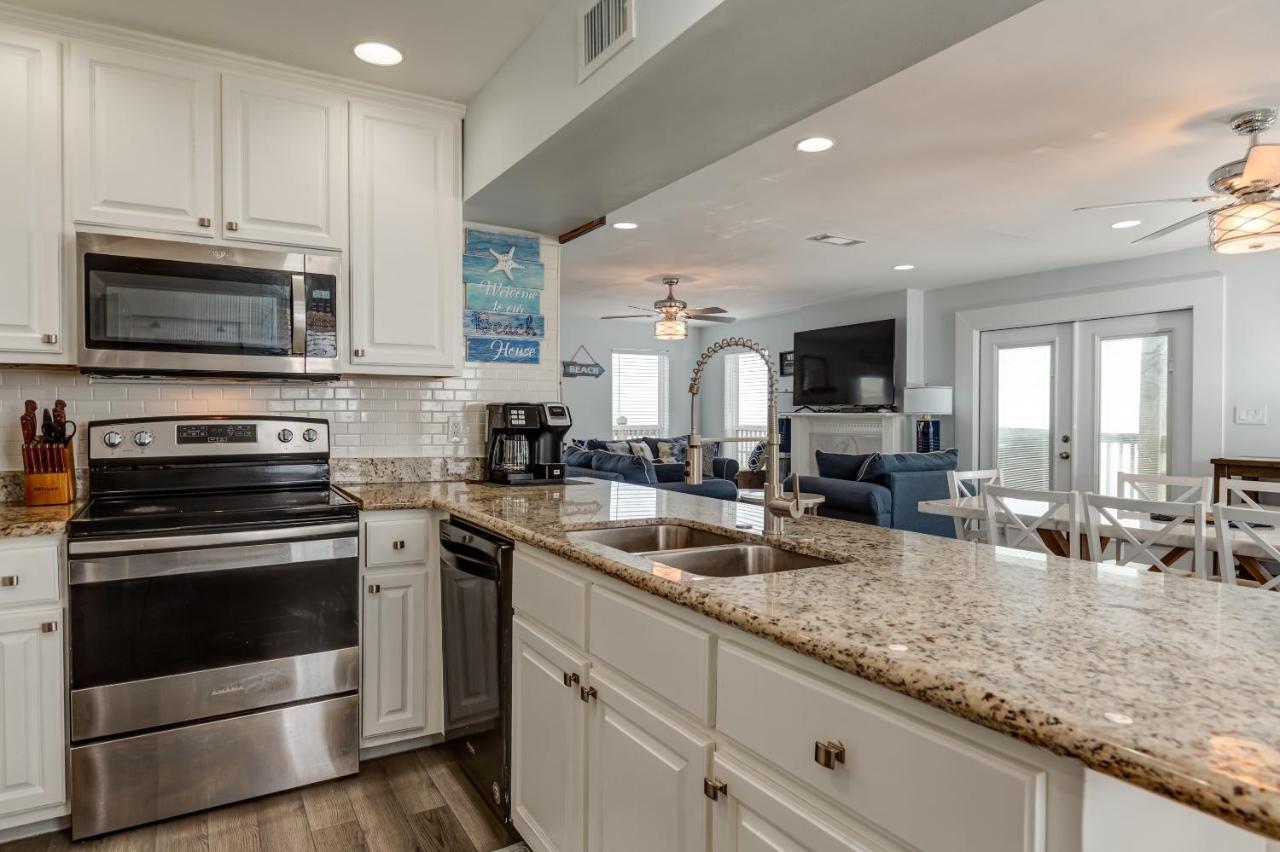 Strand Castle - Gulf Front! An Ideal Layout With Game Room, Small Private Pool, And Roof Top Crow'S Nest! Home Dauphin Island Extérieur photo